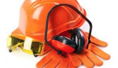 <b>“操办营业或事物者（PersonConductiaBusinessoranUnde</b>